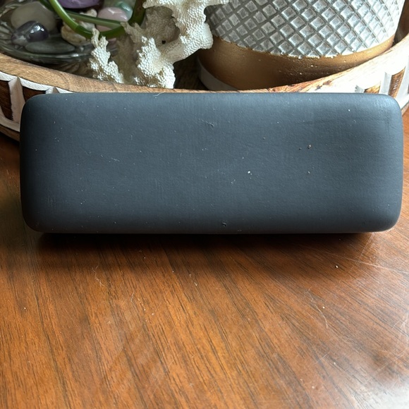 Harley-Davidson Glasses Case. - Picture 3 of 6